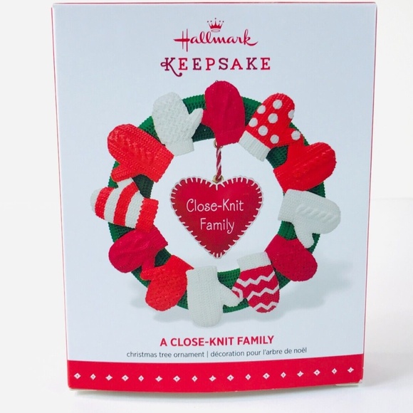 Hallmark Other - A close-knit family 2015 Hallmark Keepsake Ornament MIB / Mint in Box